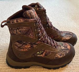 lot 211H image: LL - Danner High Ground 400G Camo Boots Size 11, Style 46246