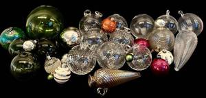 lot 215H image: LL - Collection of Vintage Glass Ornaments in Assorted Sizes and Colors