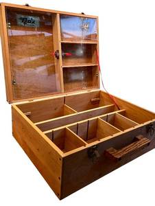 lot 217H image: LL - The Tying Box Benchworks Wooden Fly Tying Organizer Case