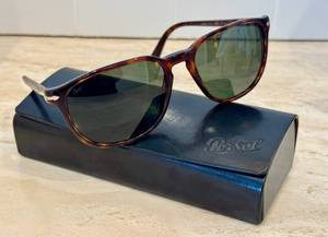 lot 40D image: Persol Handmade Italian Sunglasses with Case