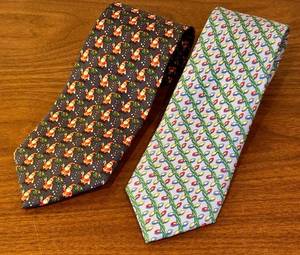 lot 51D image: Vineyard Vines Holiday Necktie Set - Santa and Holiday Lights Patterns