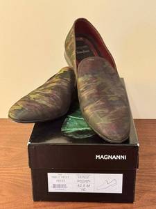 lot 54D image: Magnanni for Neiman Marcus Camouflage Loafers Size 10