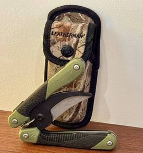 lot 112D image: Leatherman Multi-Tool Pruner with Camouflage Sheath