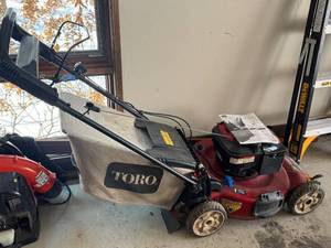 lot 149G image: G - Toro Recycler 22 Inch Push Lawn Mower with Bag