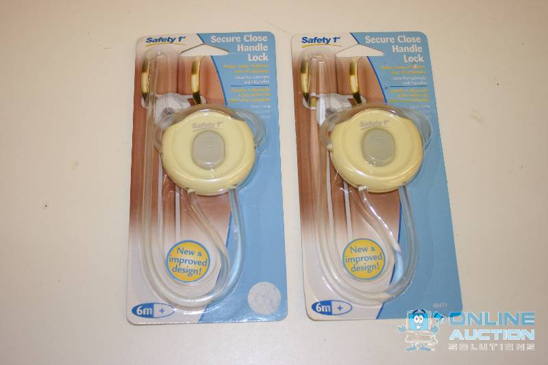 lot 277 image: Safety 1st Secure Close Handle Lock.