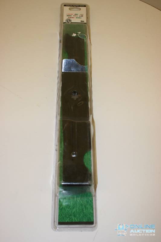 lot 282 image: Pack of Lawn Mower Blades.
