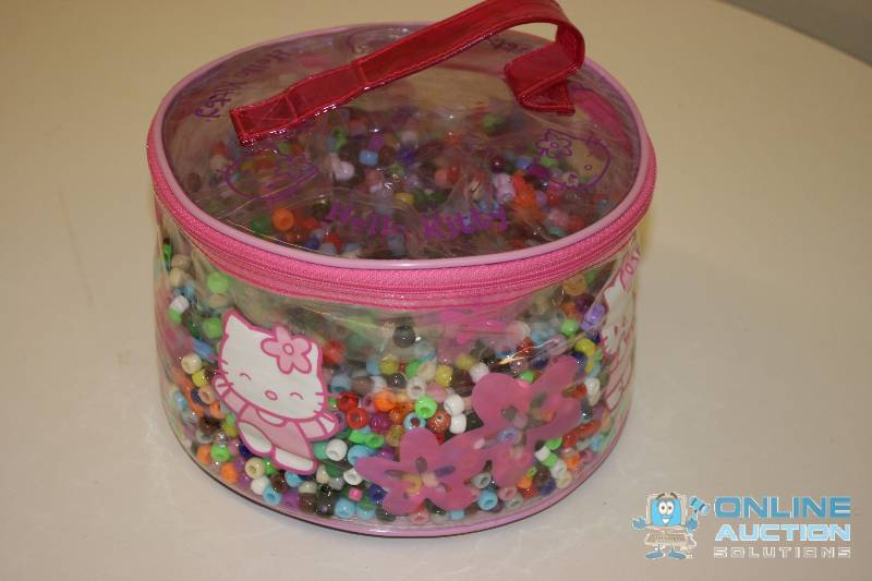 lot 316 image: Bag Lot of Miscellaneous Beads For Craft Projects.