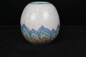lot 487 image: Ceramic Vase - Zigzag Teal Blue Orange Pattern