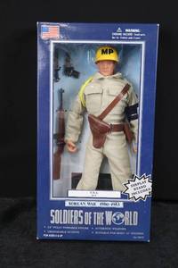 lot 53 image: Formative International Soldiers of the World US Army MP 12-inch Figure
