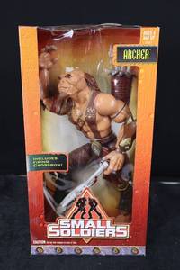 lot 123 image: Small Soldiers Archer Gorgonites Action Figure