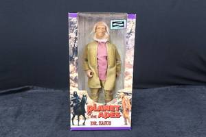 lot 143 image: Planet of the Apes Dr. Zaius - 30th Anniversary Edition Figure