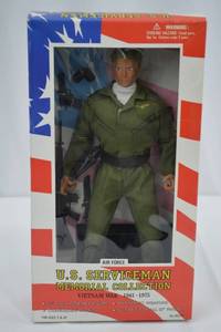 lot 134 image: U.S. Serviceman Memorial Collection Vietnam War Figure (Air Force)