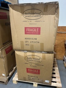 lot 2 image: Kathy Ireland 4 chairs