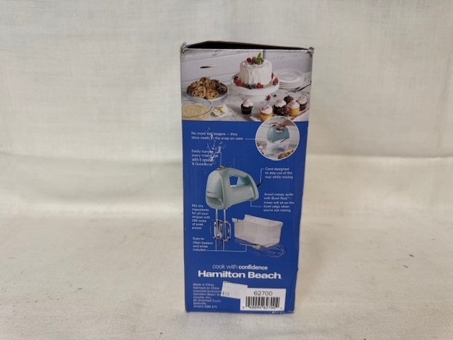 lot 221 image: Hamilton Beach 6-Speed Hand Mixer with Snap-On Case