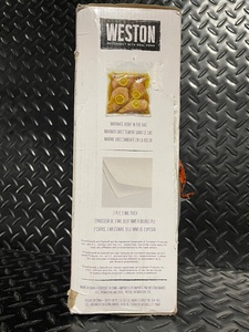 lot 18 image: Weston Rollo vacuum-seal roll - 28 cm x 15.2 m (11 x 50 ft) BPA-free