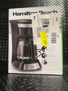 lot 38 image: Hamilton Beach Easy Brew 12-Cup Coffee Maker