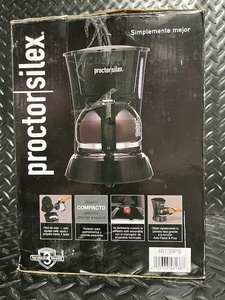 lot 58 image: Proctor Silex 4-Cup Coffee Maker Model 48138PS - Black