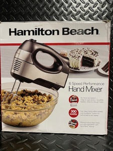 lot 103 image: Hamilton Beach Hand Mixer 6-Speed 300-watt