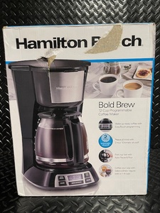 lot 112 image: Hamilton Beach Bold Brew 12-Cup Programmable Coffee Maker