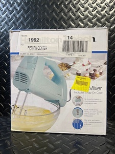 lot 303 image: Hamilton Beach Hand Mixer & Immersion Blender Lot