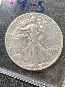 lot 32 image: 1944-S US WALKING LIBERTY HALF DOLLAR