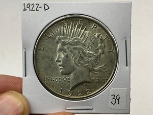 lot 39 image: 1922-D Silver Peace Dollar