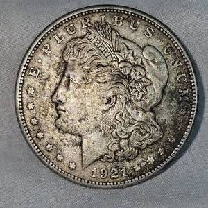 lot 7 image: 1921 Morgan Dollar $1