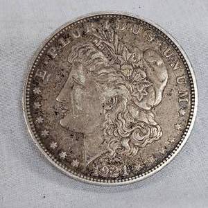 lot 17 image: 1921D Morgan Dollar $1
