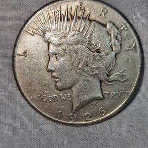lot 29 image: 1926 Peace Dollar $1