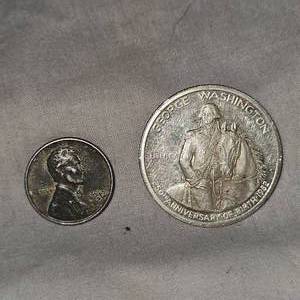 lot 36 image: 1982 Washington Silber(9%) Half Dollar, VF Reverse and 43 Steel Penny