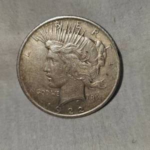 lot 68 image: 1922 Peace Dollar $1