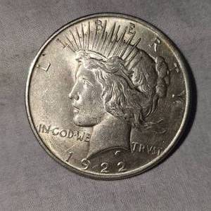 lot 108 image: 1922 Peace Dollar $1-Very Nice