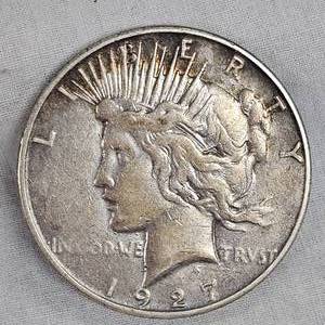 lot 112 image: 1927 Peace Dollar $1