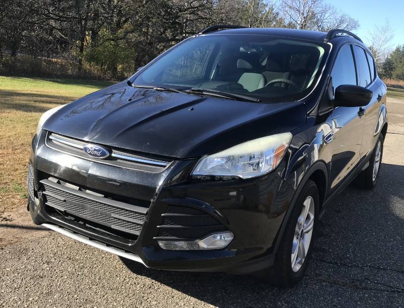 lot 4 image: 2014 Ford Escape