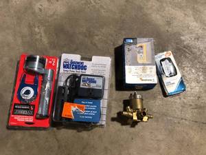 lot 16 image: Lot of Assorted Hardware Items Various Models and Conditions  Customer Returns See Pictures