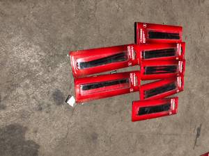 lot 40 image: Lot of Husky 6 in. Mini Hacksaw Replacement Blades (5-Pack)  Customer Returns See Pictures