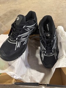 lot 97 image: Mens Jetstream Slip Resistant Athletic Shoes - Composite Toe - Black Size 9.5