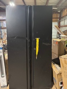 lot 122 image: 72 Garage Cabinet damaged see pictures