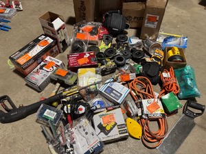 lot 130 image: Lot of misc tools and hardware various types and conditions customer Returns see pictures