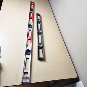 lot 12 image: Empire 430 48 Tradesman Level and Black Level