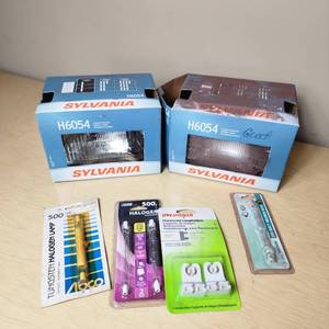 lot 20 image: Sylvania H6054 Halogen Headlights and Lighting Accessories