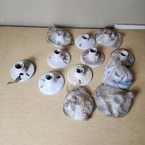 lot 40 image: Ceramic Light Socket Holders