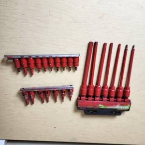 lot 48 image: Pittsburgh 38 Drive Hex Bit Set and Assorted Socket Bits