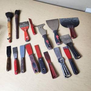 lot 83 image: Various Hand Tools including Scrapers and Brushes