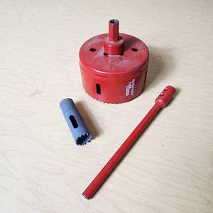 lot 113 image: Morse Hole Saw Set with Extension