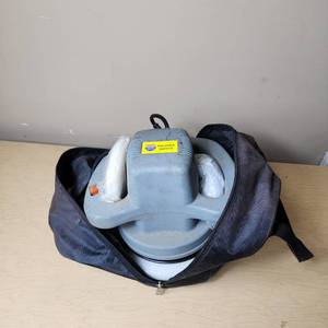 lot 123 image: Motorist 10 Polisher Buffer Model RCP-08 with Accessories