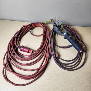 lot 145 image: Extension Cord and Work Light