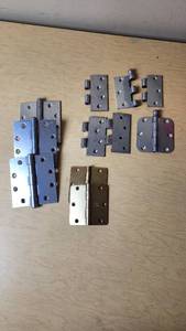 lot 188 image: Lot of Hinges Including Stanley and Various Sizes
