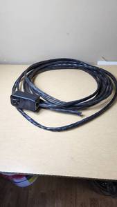 lot 208 image: Type SE Cable 600 Volt Electrical Wire
