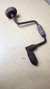 lot 221 image: Old Hand Brace Drill Tool with Wooden Handles and Metal Chuck